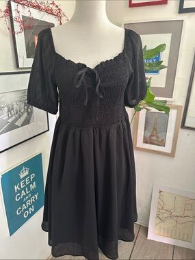 Byinns Black Smocked Bodice Puff Sleeve Dress Medium